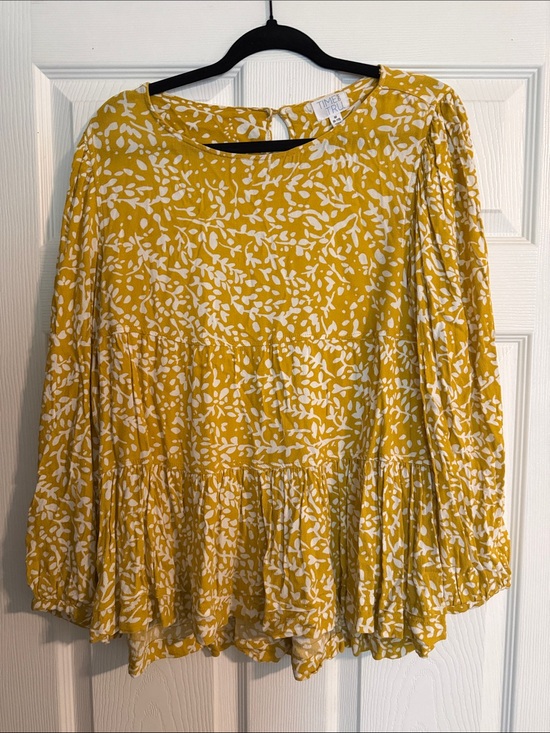 Time and Tru Tops - Time and Tru Yellow and White Floral Peplum Tunic